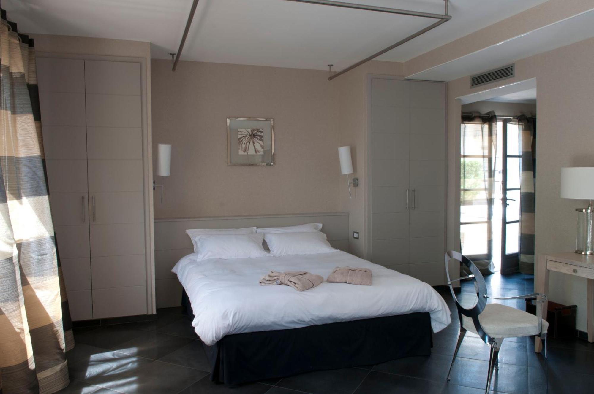 Le Pinarello Hotel Sainte-Lucie de Porto-Vecchio Eksteriør billede